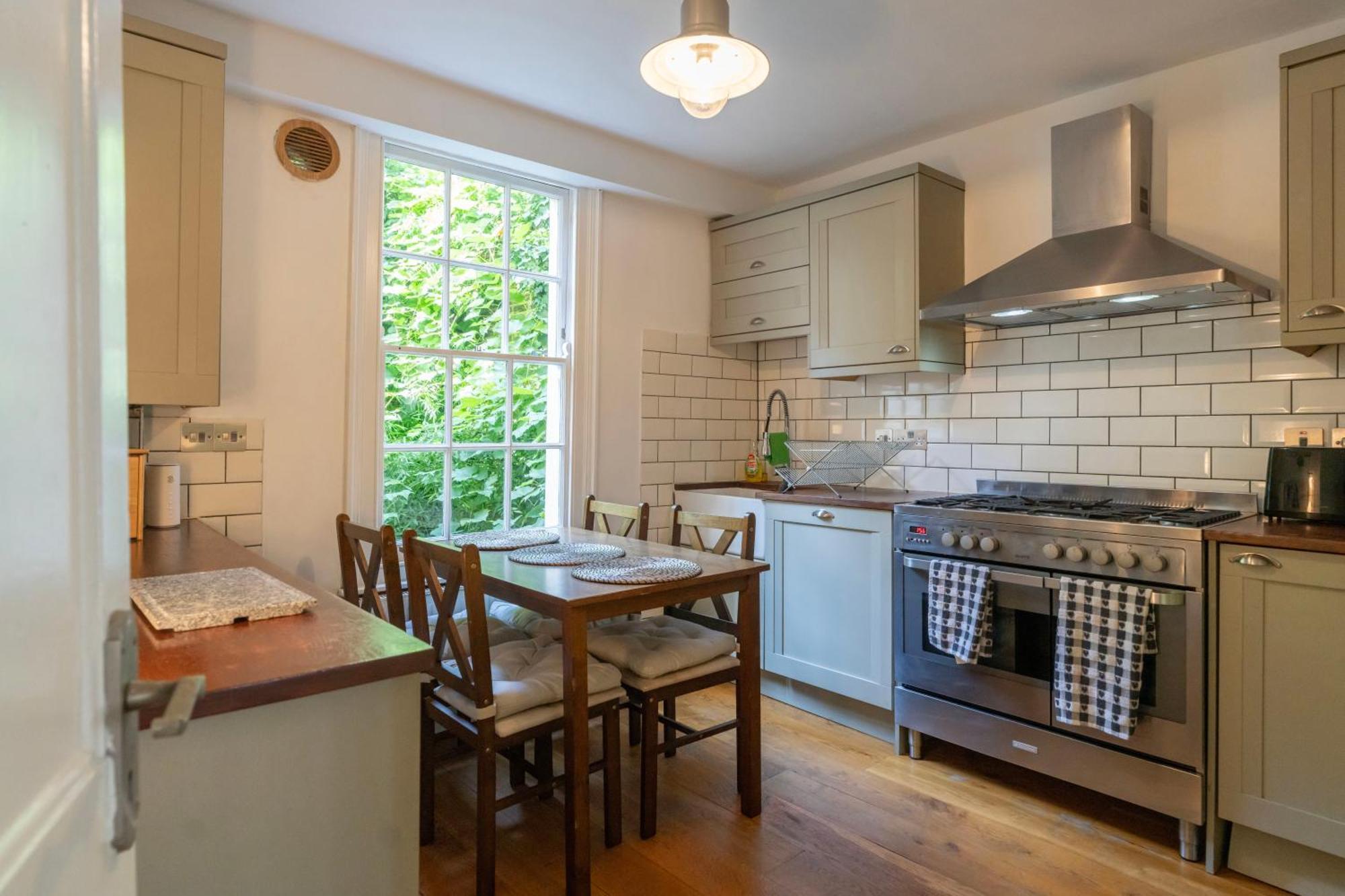 Gorgeous 2Bed House In New Road Apartman London Kültér fotó