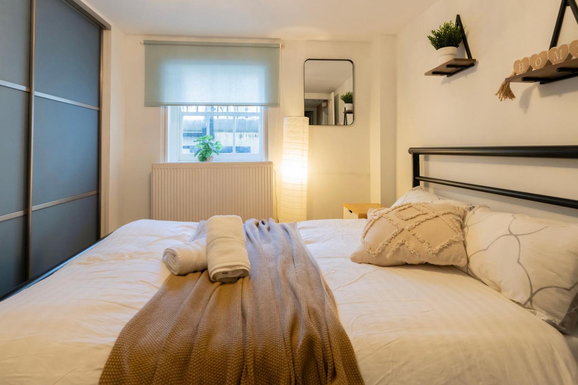 Gorgeous 2Bed House In New Road Apartman London Kültér fotó