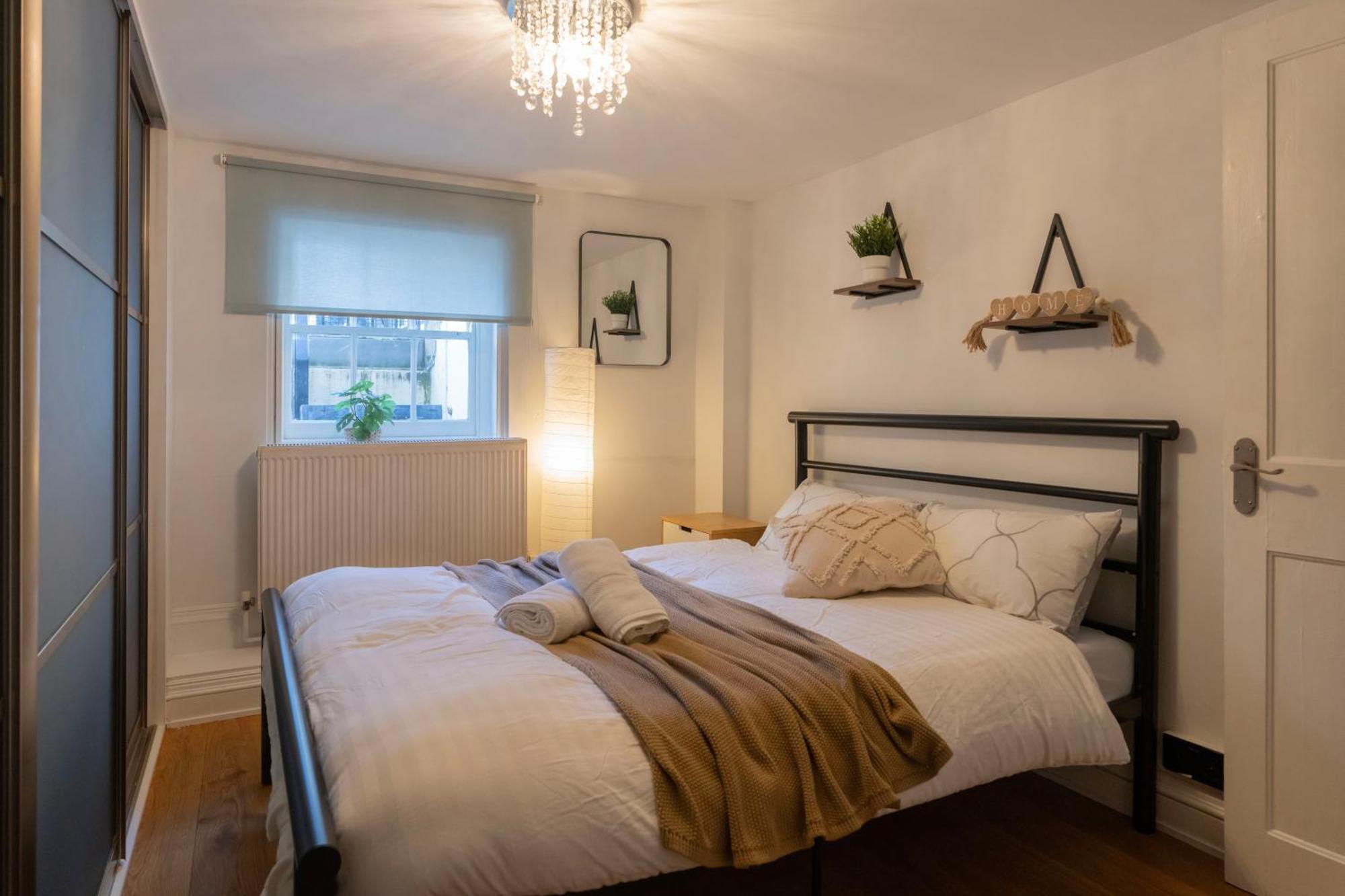 Gorgeous 2Bed House In New Road Apartman London Kültér fotó