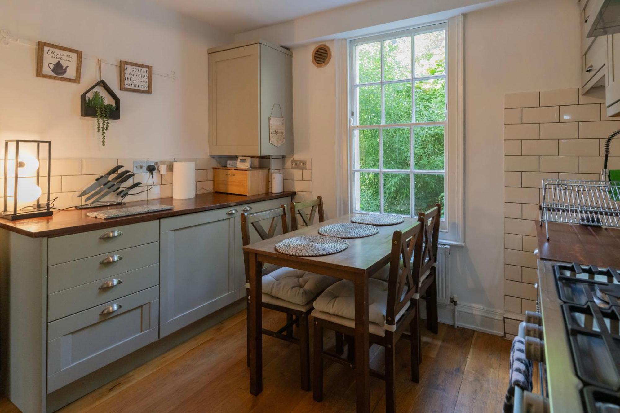 Gorgeous 2Bed House In New Road Apartman London Kültér fotó