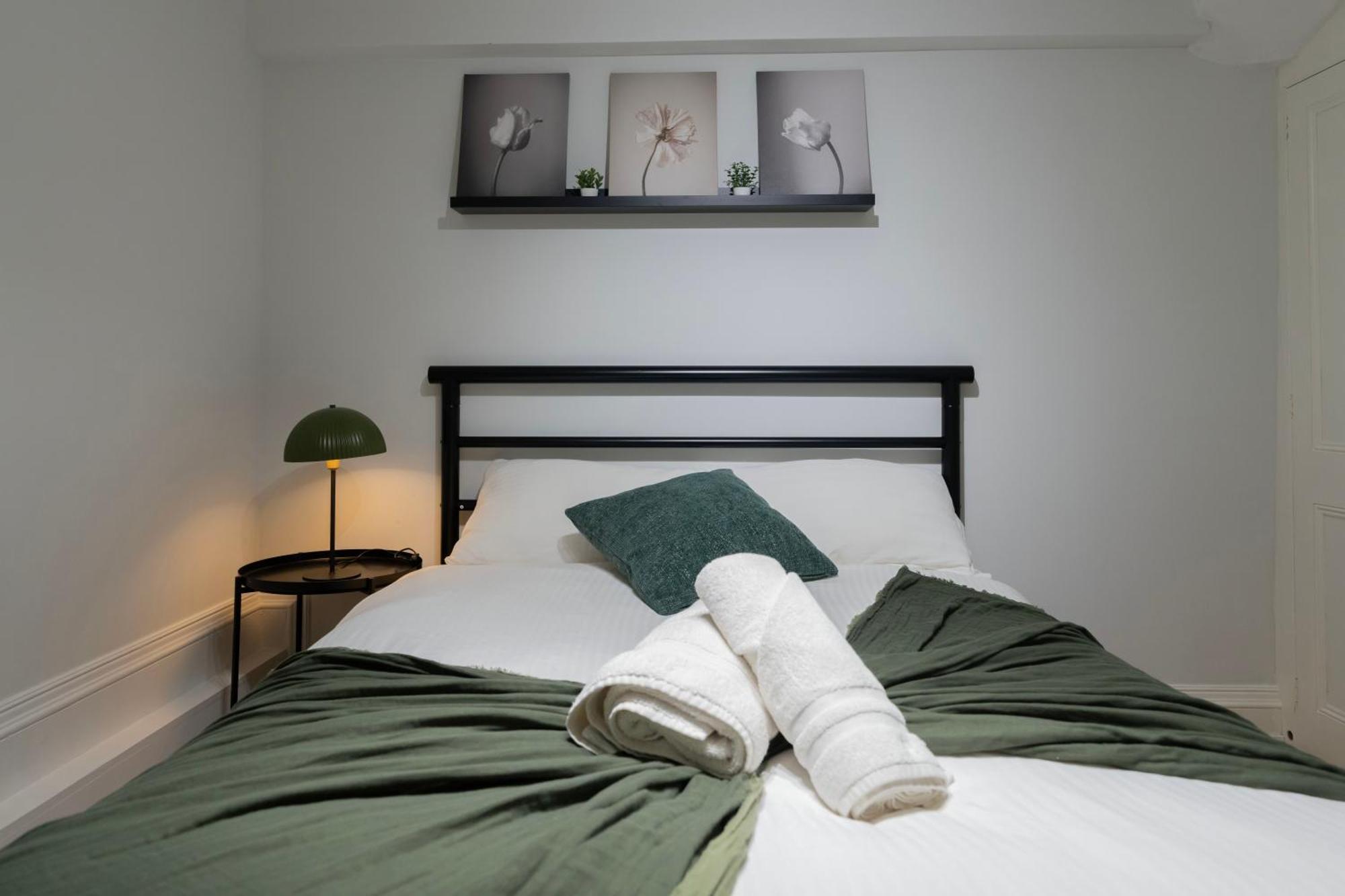 Gorgeous 2Bed House In New Road Apartman London Kültér fotó
